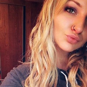 Meet your Posher, Brandi